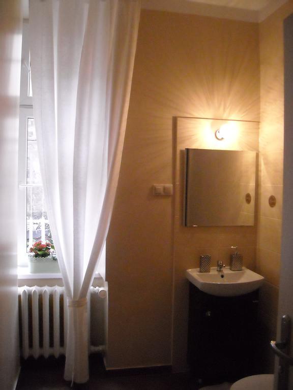 Apartmán Words & Swords Krakov Pokoj fotografie